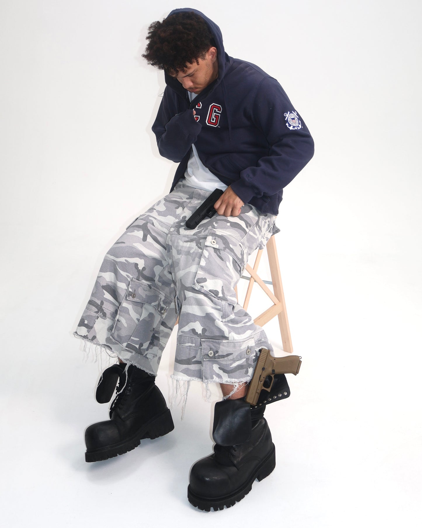 ARCTIC CAMO 3/4 DENIM SHORT